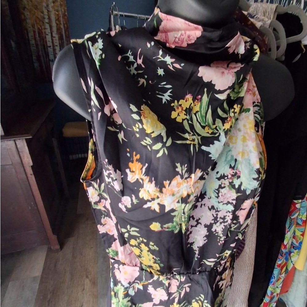 Petal & Pup Black Floral One-Shoulder Satin Dress. 💐Anabelle Halter Dress 💐 - Picture 2 of 5